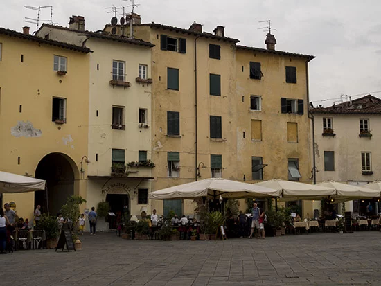 Private guided tour in Lucca