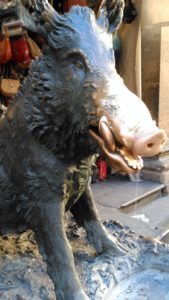 The wild boar next to the New Market loggia
