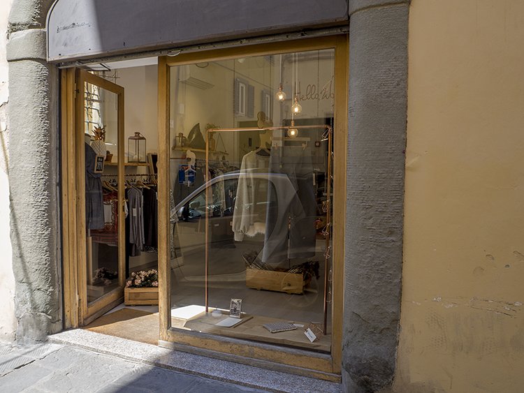 Hello Wonderful, Florence